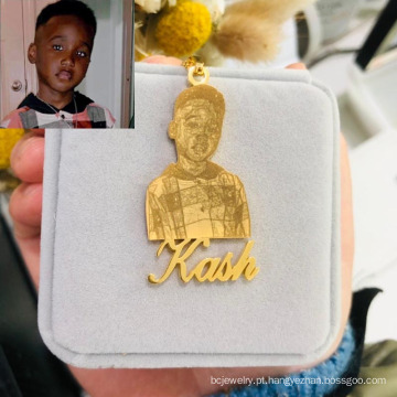 Presentes de Natal de Lateefah OEM Photo de retrato diy personalizado Gold colar de aço inoxidável colar de aço inoxidável Colar de retrato pendente